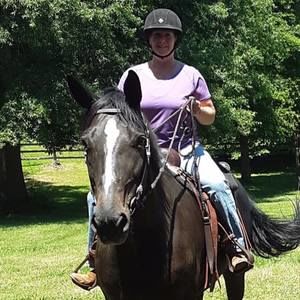 Meet your Posher, Kelly